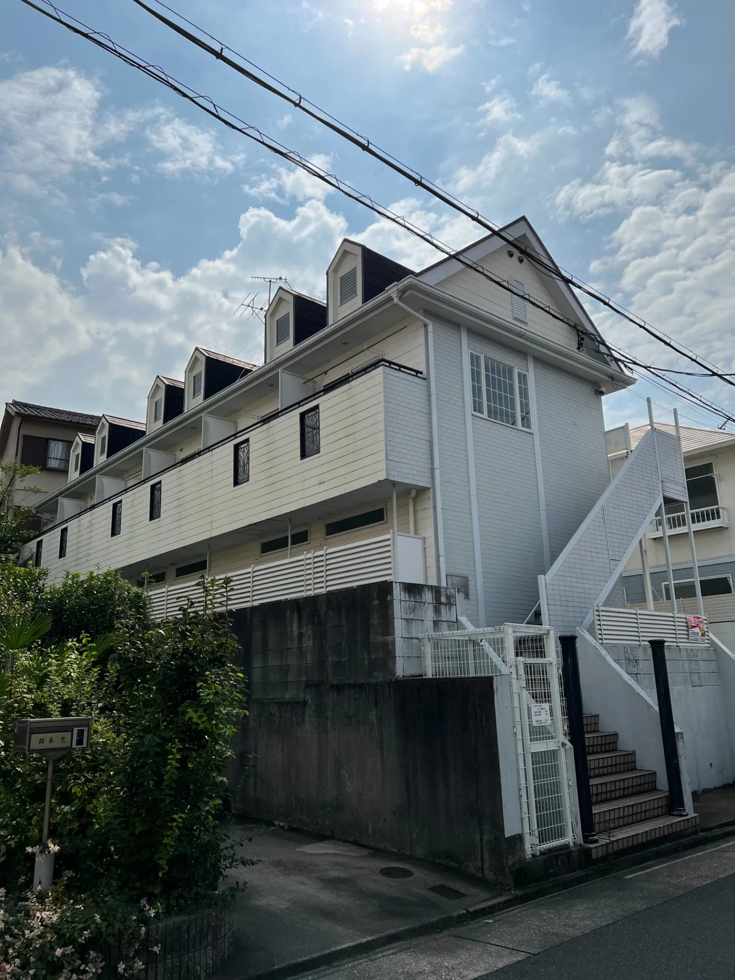 アパートを塗替え塗装でリフォームするメリット